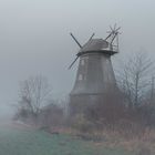 Alte Mühle im Nebel