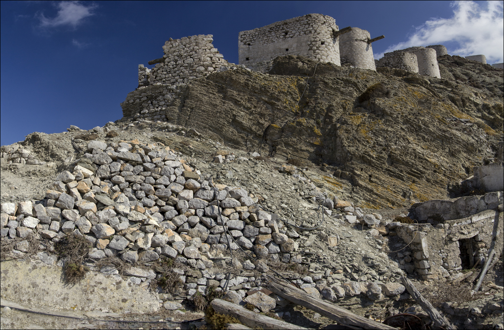 alte mühlen gesehen in olympos (karpathos)