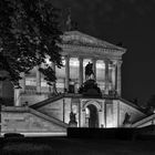 Alte Nationalgalerie in einer Sommernacht