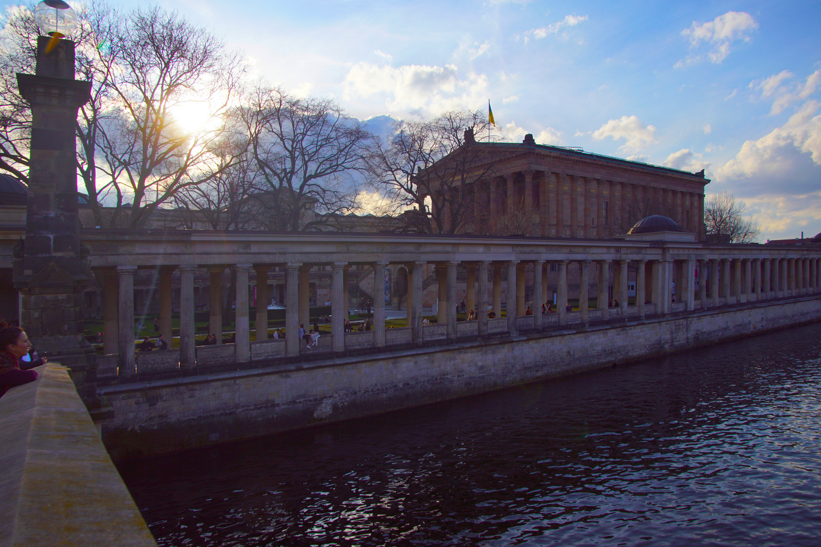 Alte Nationalgalerie kurz vor Sonnenuntergang