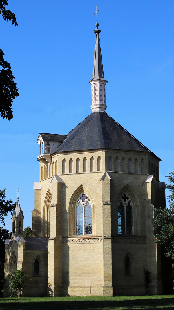 Alte Neuendorfer Kirche