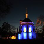 Alte Neuendorfer Kirche....hier beim sogenannten Lichtspektakel