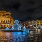 *Alte Oper Frankfurt mit Lucae-Brunnen*