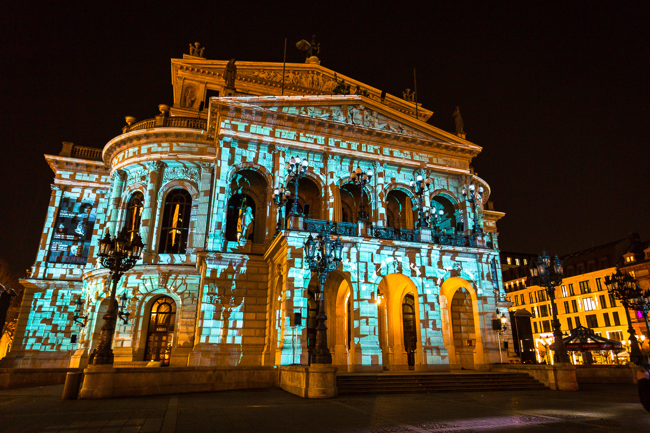 Alte Oper illuminiert 