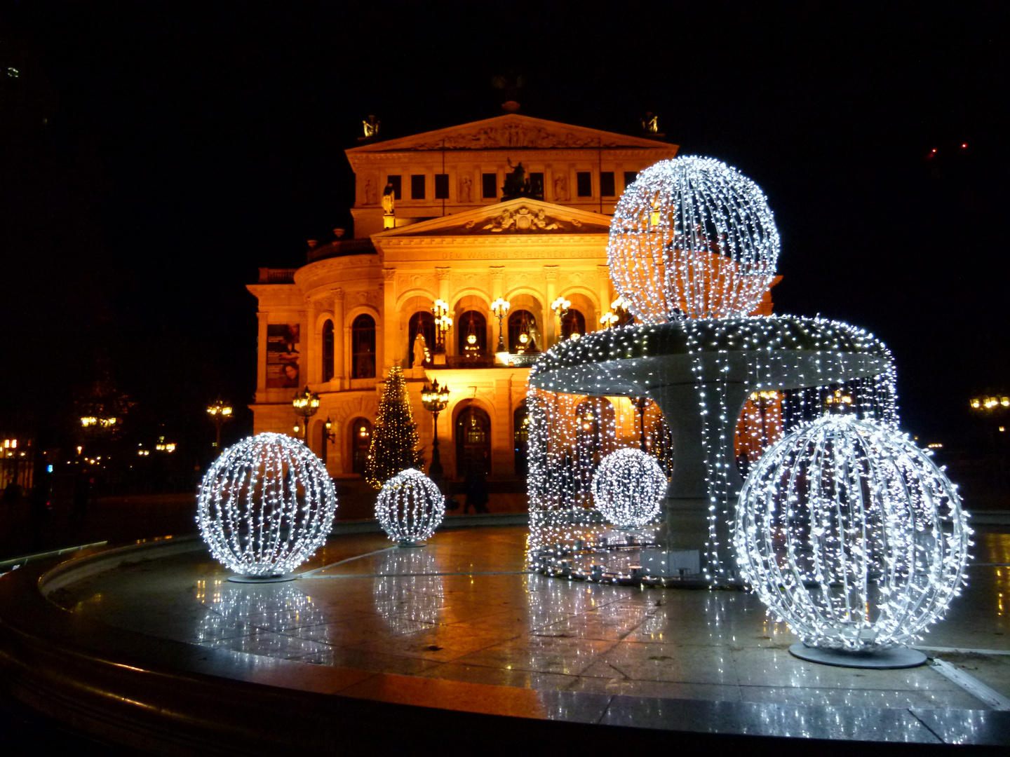 Alte Oper im Lichterglanz