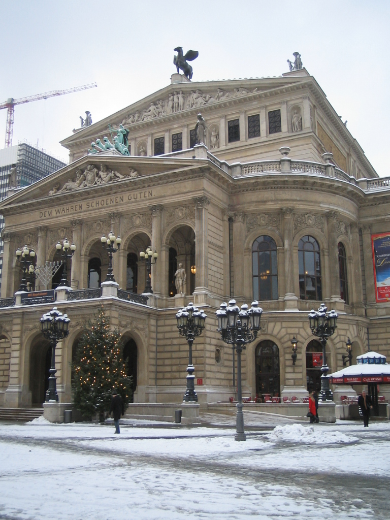 Alte Oper im Schnee