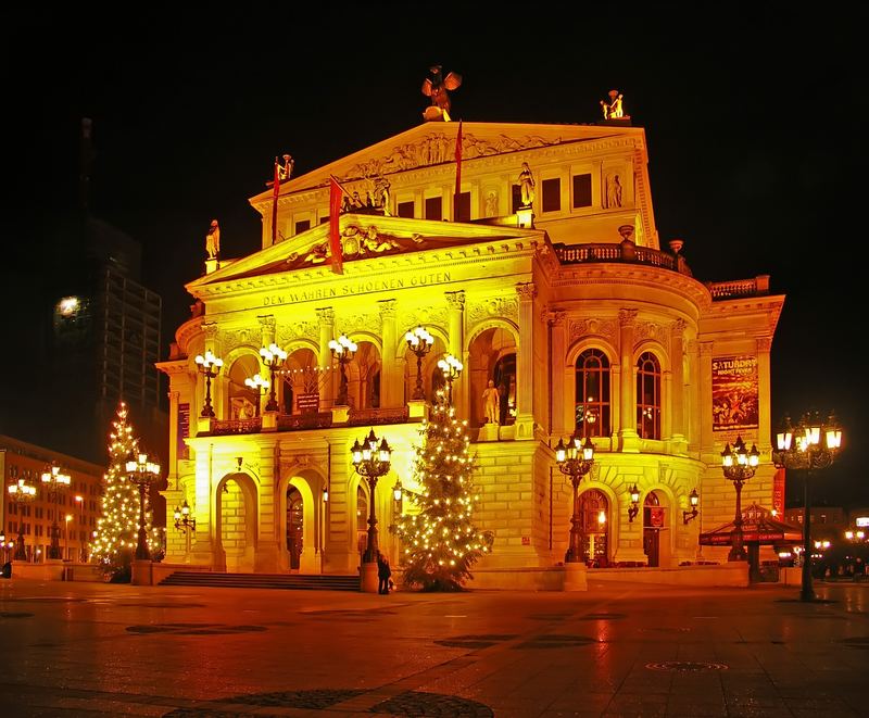 Alte Oper nach dem Weihnachtstrubel