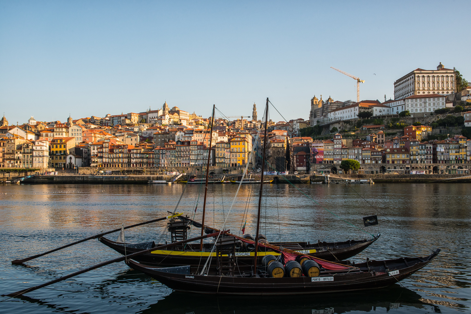 alte Portwein Schiffe auf dem Douro