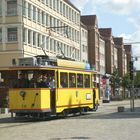 alte Rostocker Straßenbahn am Steigenberger Hotel "Sonne"