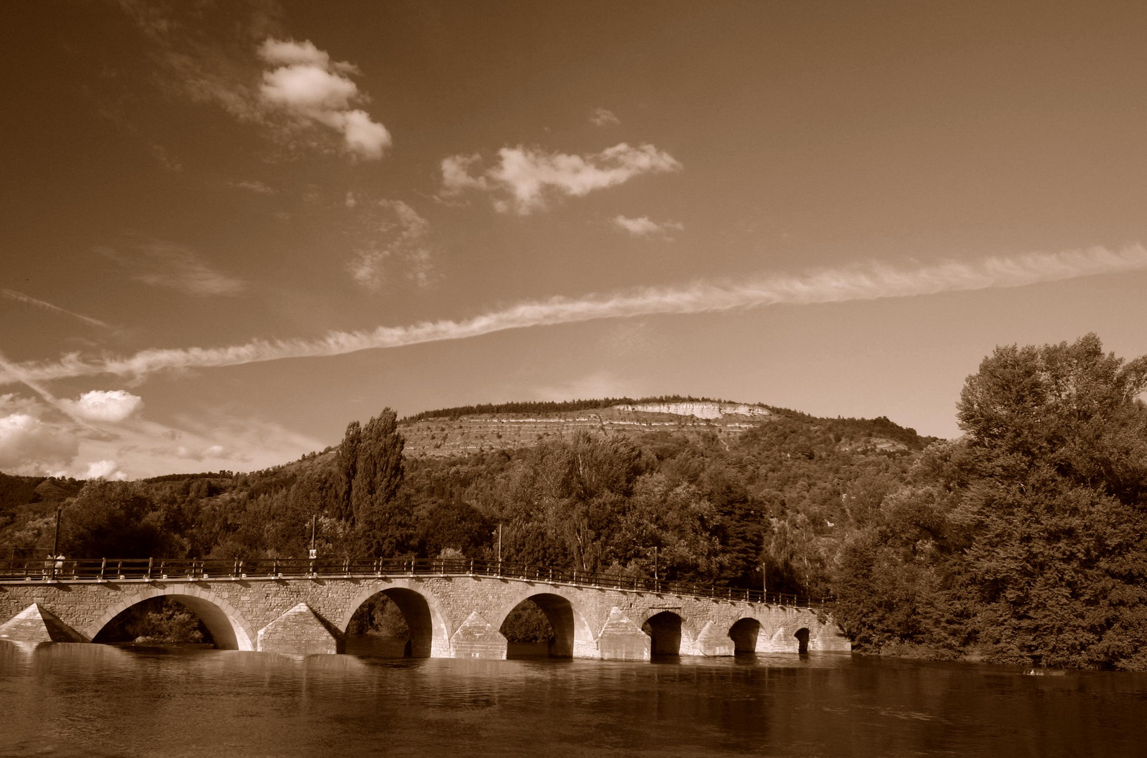 Alte Saalebrücke in Jena-Burgau