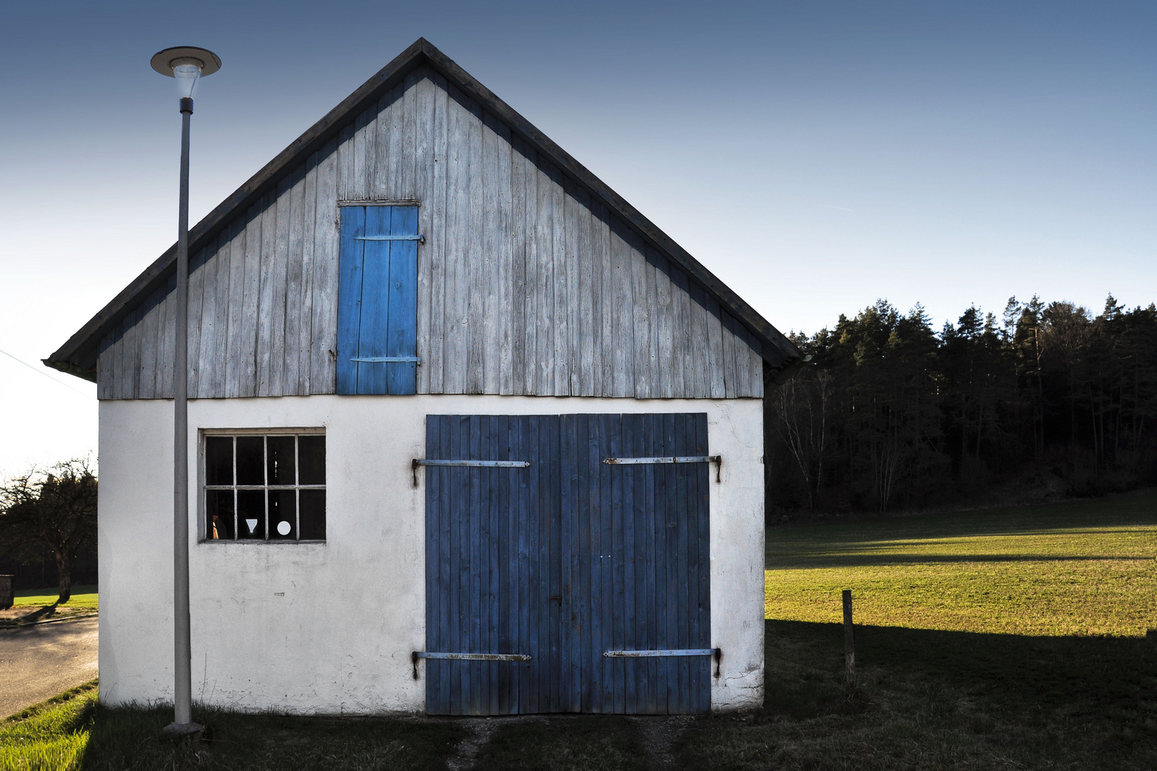 Alte Scheune mit neuem Licht