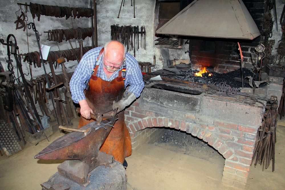 Alte Schmiede Foto & Bild spezial, feuer, architektur Bilder auf