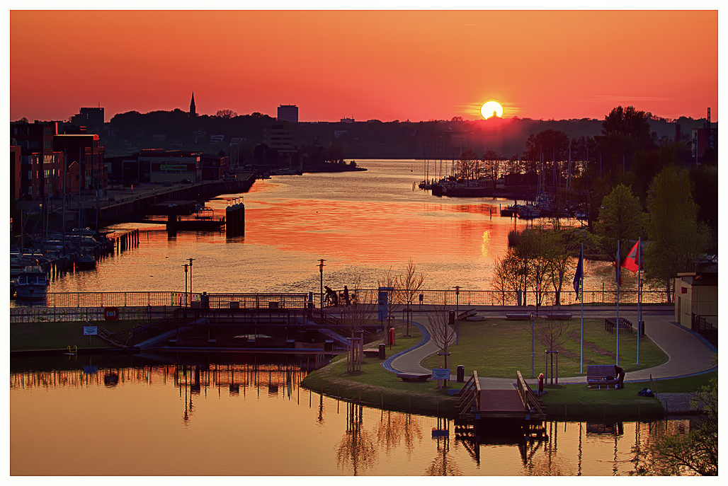 Alte Schwentine Brücke bei Sonnenuntergang