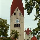 Alte Stadt Kaufbeuren ,Kirchturm   und weitem der 5 Spitzen Turm  