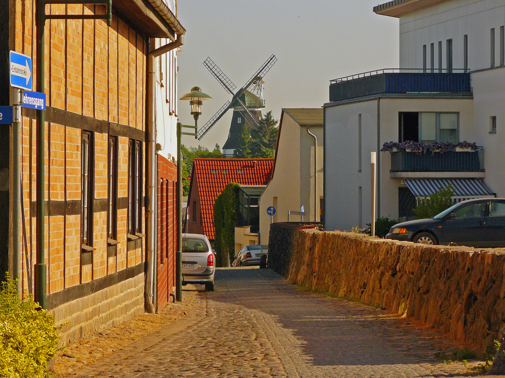 alte Stadtmauer mit Mühle in GVM