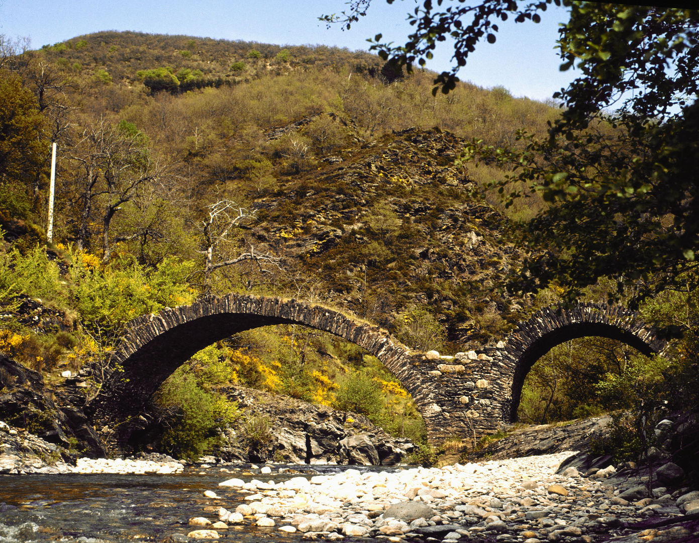 alte Steinbrücke unweit des Mont Aigua 