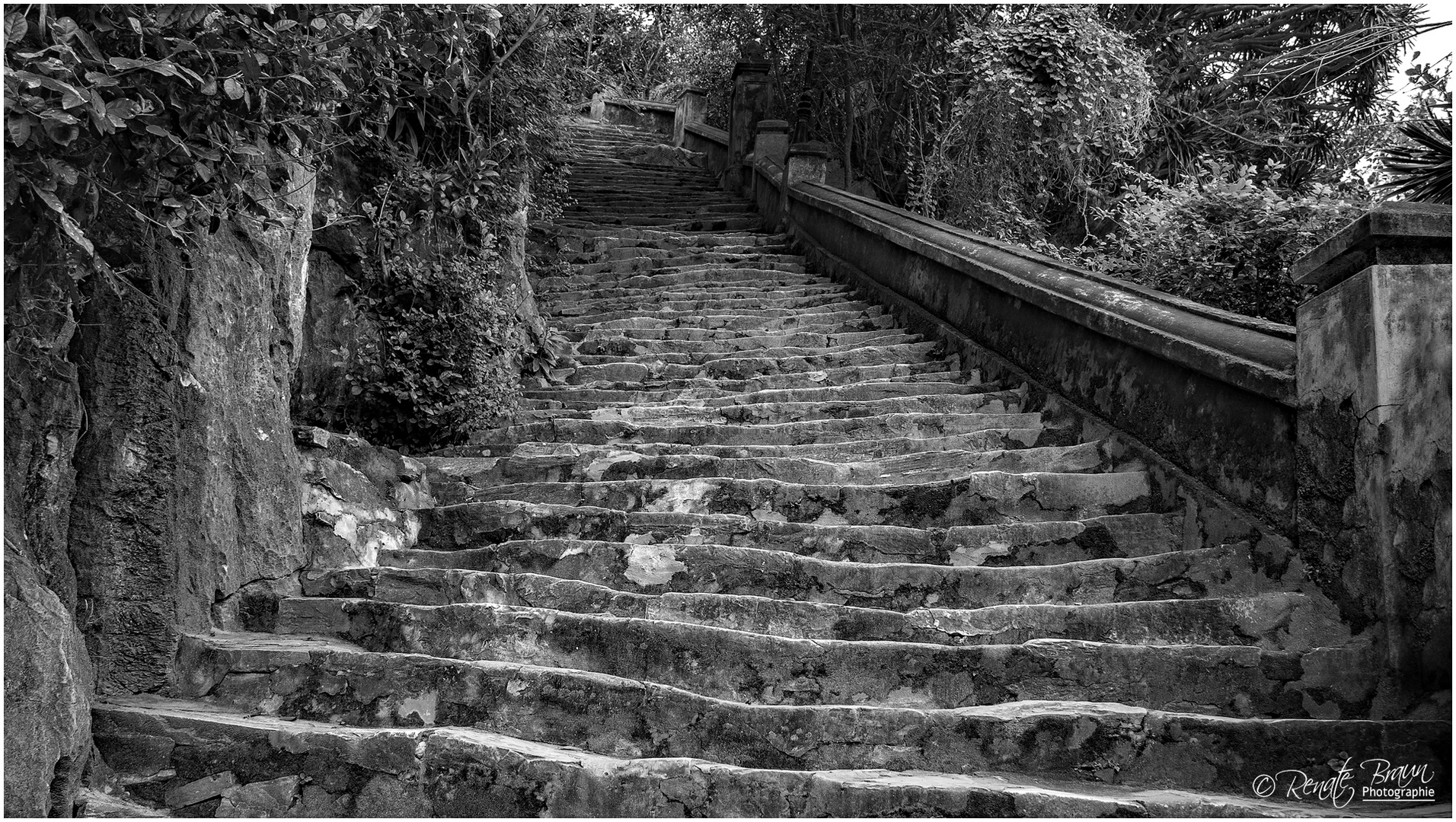 Alte Steintreppe in den Marmorbergen bei Da Nang in Vietnam