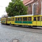 Alte Straßenbahn mit Beiwagen