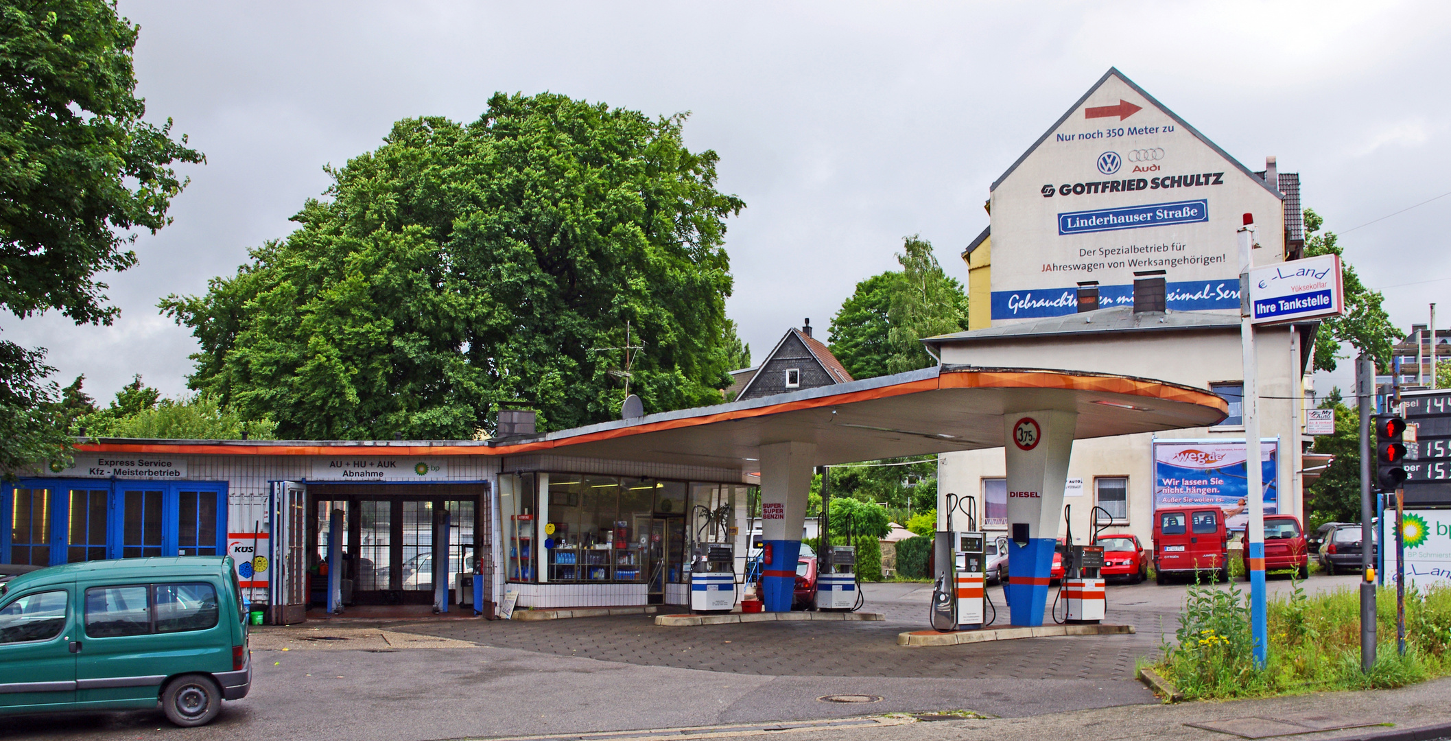 Alte Tanke 2 Foto Bild Tankstellen Wuppertal Tankstelle Bilder Auf Fotocommunity