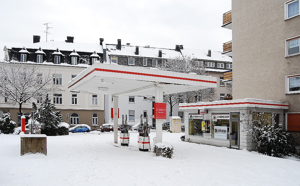 Alte Tankstelle auf dem Rott