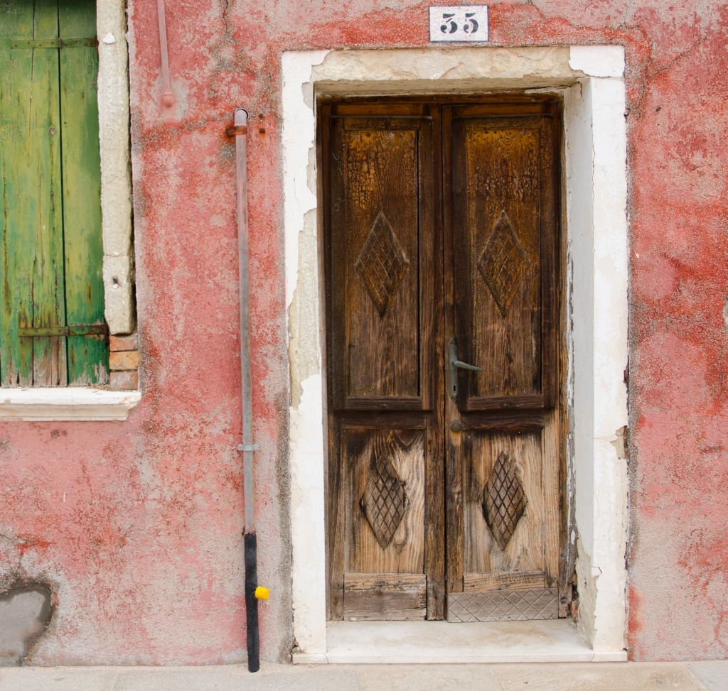 Alte Türe in Burano