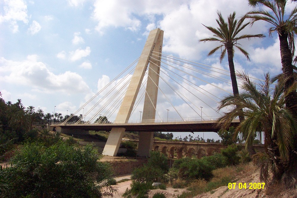 Alte und neue Brücke