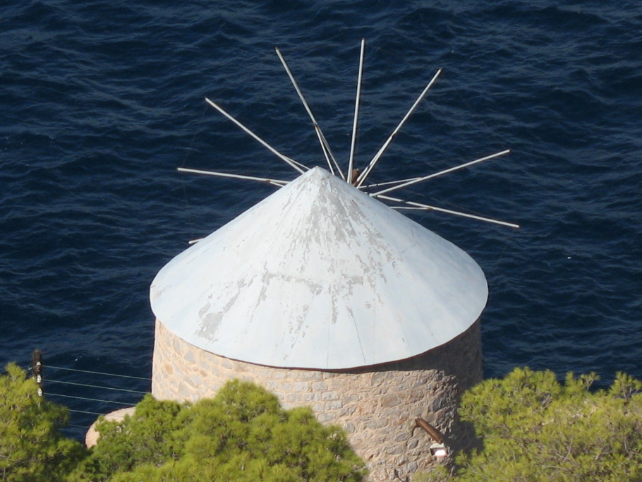 Alte Windmühle auf der Insel Hydra