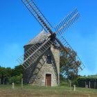 Alte Windmühle in der Bretagne