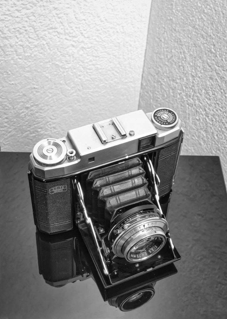 alte Zeiss Ikon 6x6 Faltenbalgkamera
