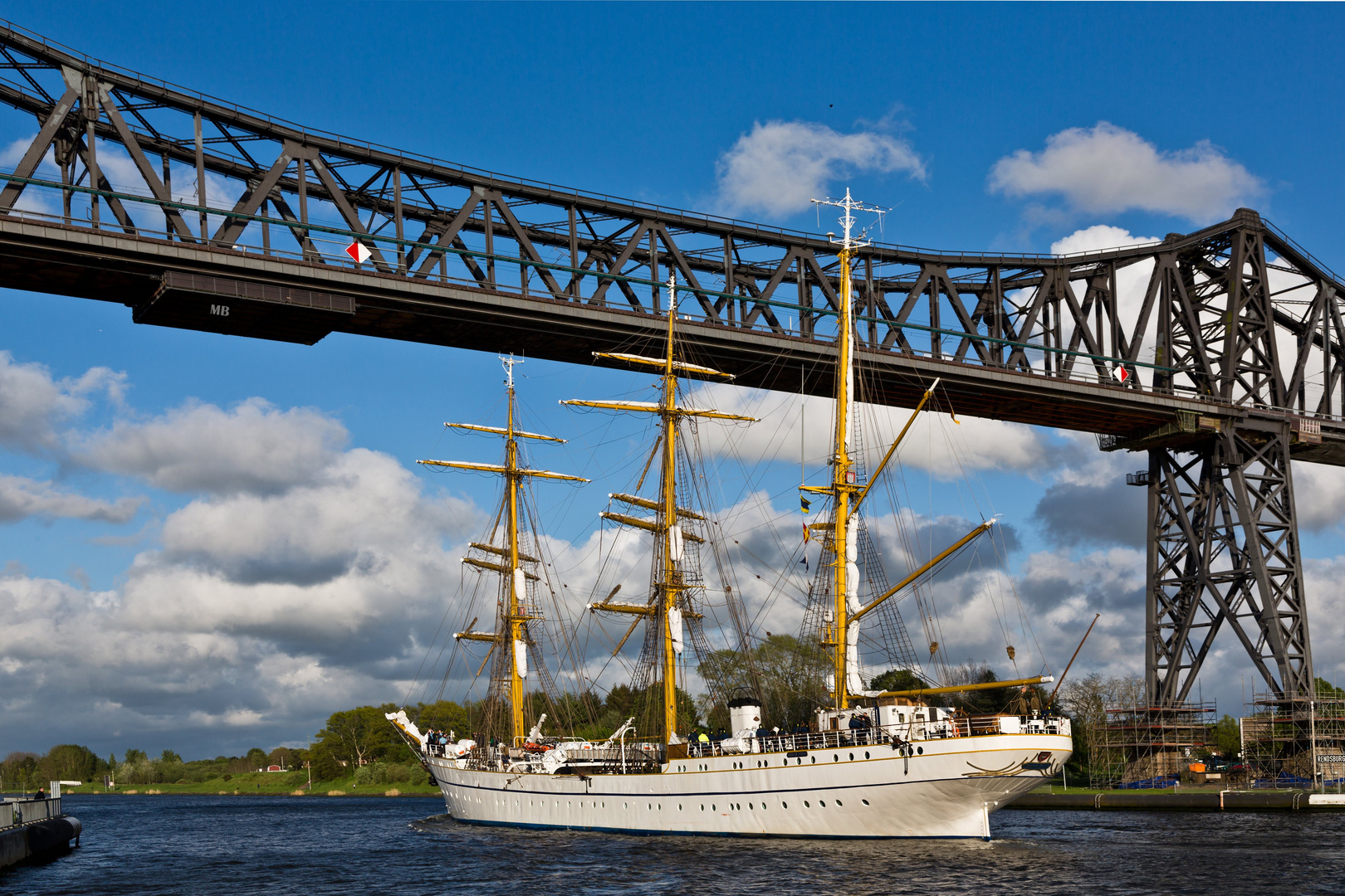 ….alte Zeiten:  GORCH FOCK im NOK