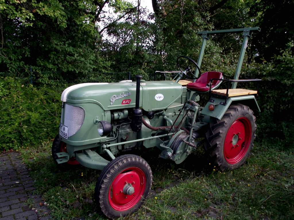 Alteisenschlepper Güldner G16