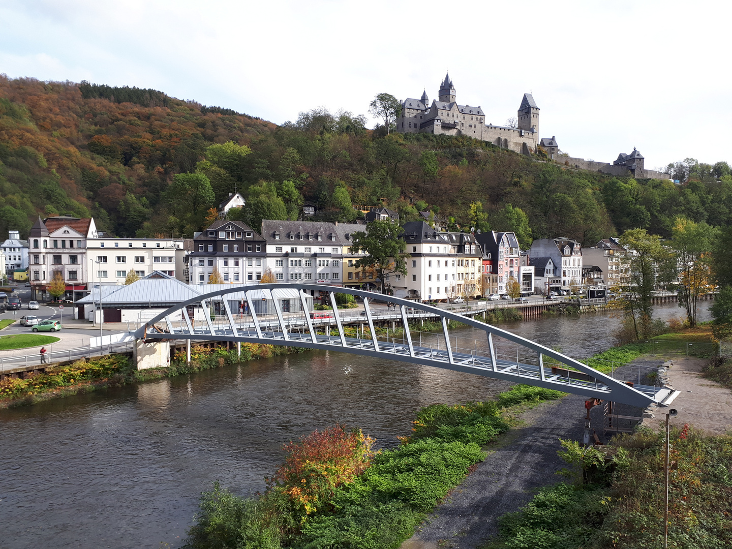 Altena - Lenne - Fußgängerbrücke - Burg