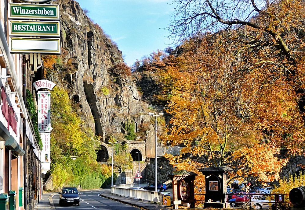 Altenahr im Herbst.