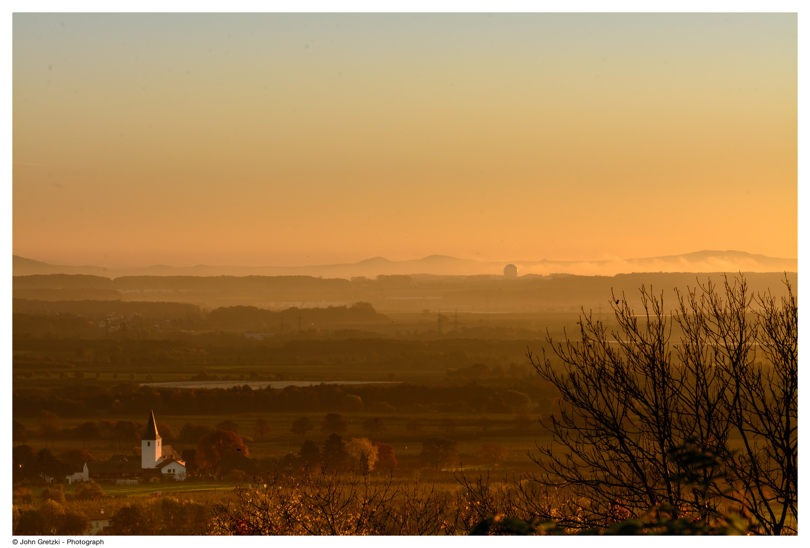 Altendorf (Rheinland) im Sonnenaufgang.