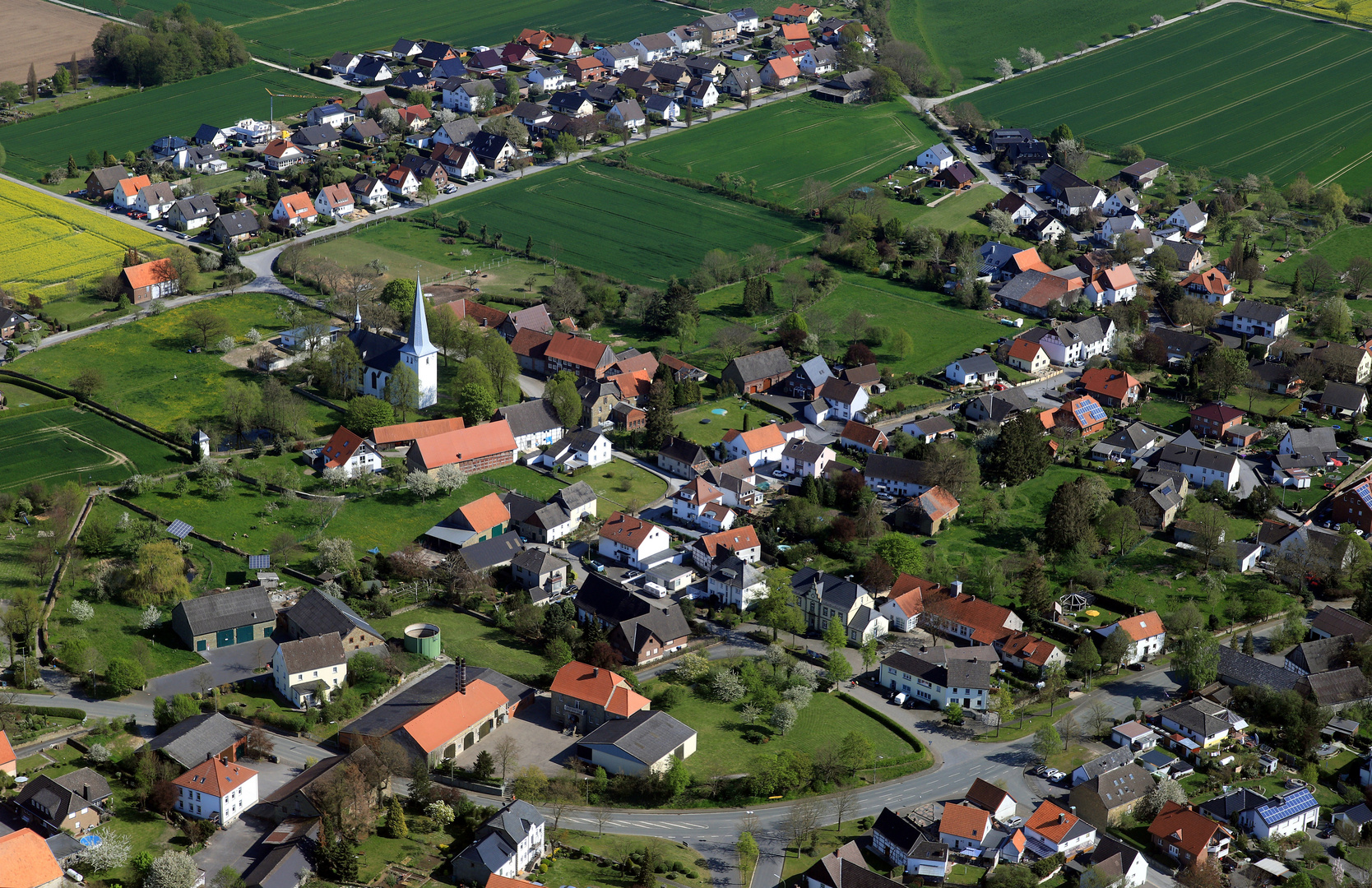 Altengeseke, im Kreis Soest, Luftaufnahme