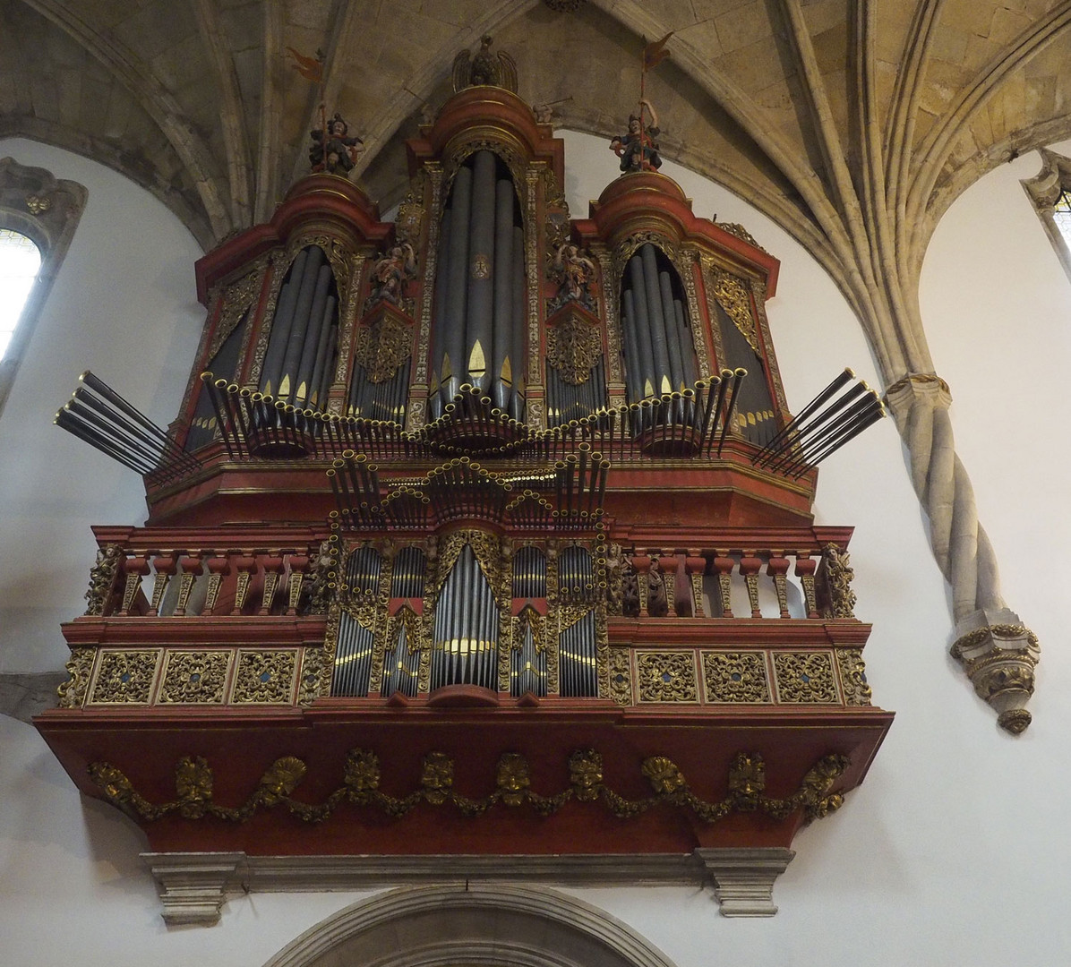 AlteOrgel in Kathedrale von Coimbra