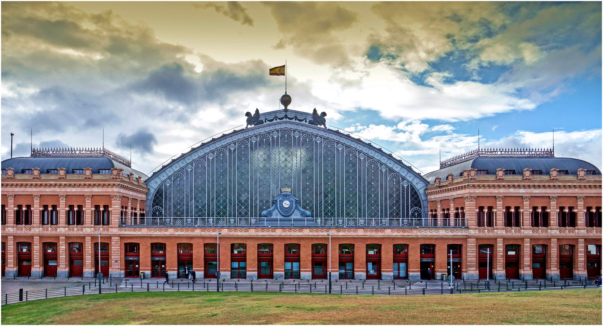 ALTER BAHNHOF VON MADRID