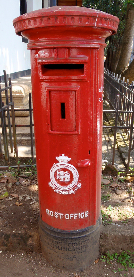 Alter Briefkasten in Kandy