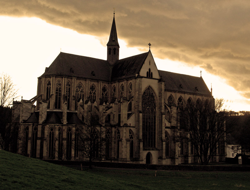 alter dom an altem berg