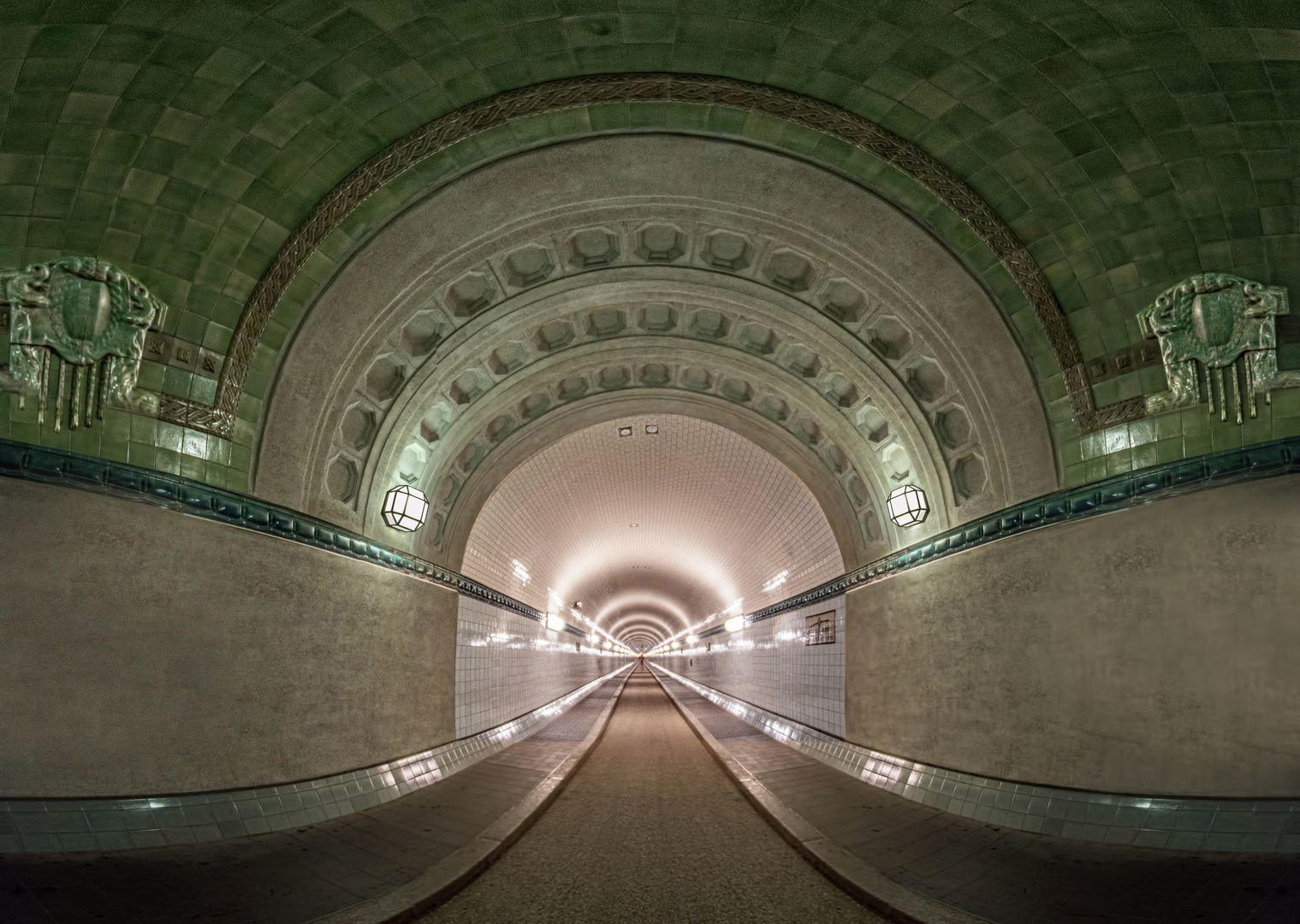 Alter Ebtunnel Hamburg