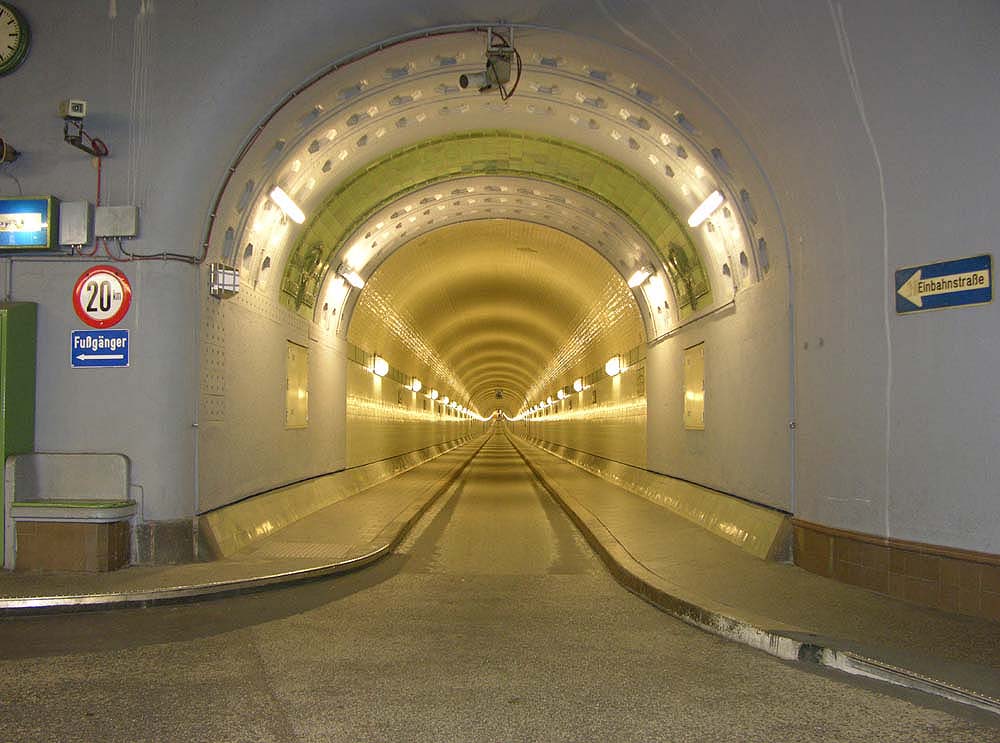 Alter Elbtunnel ...