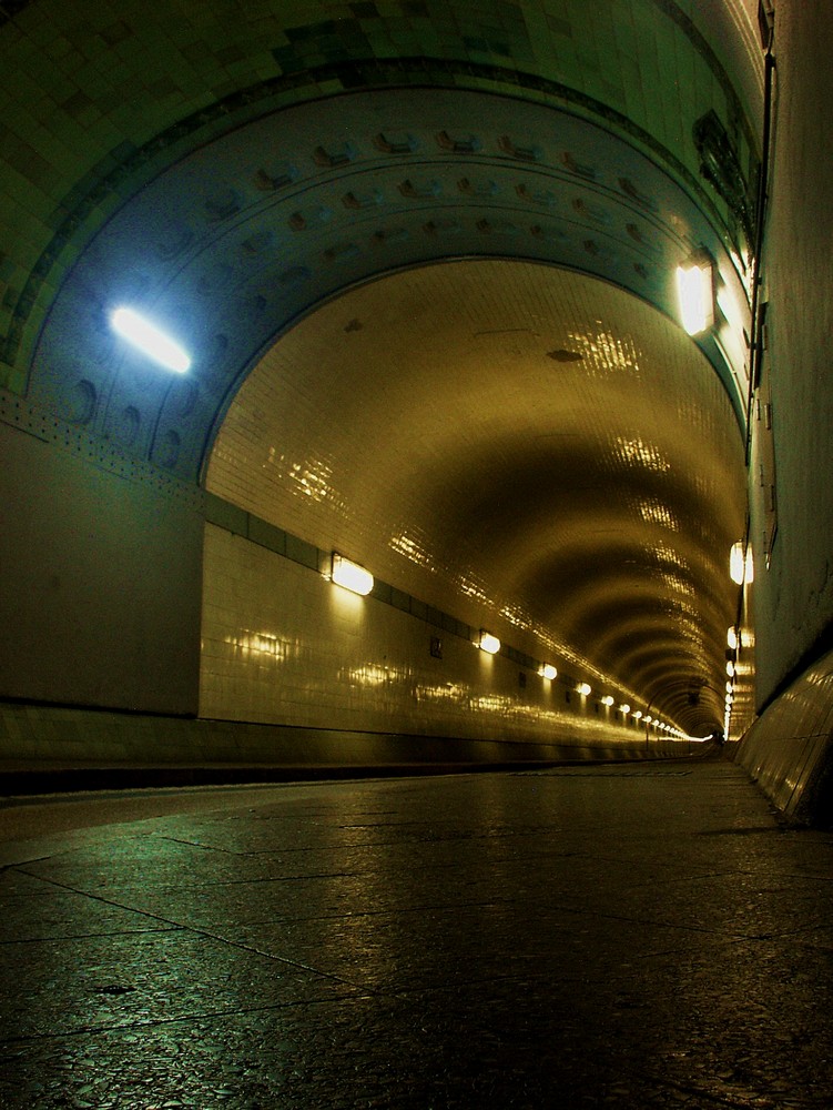 alter Elbtunnel - Hamburg