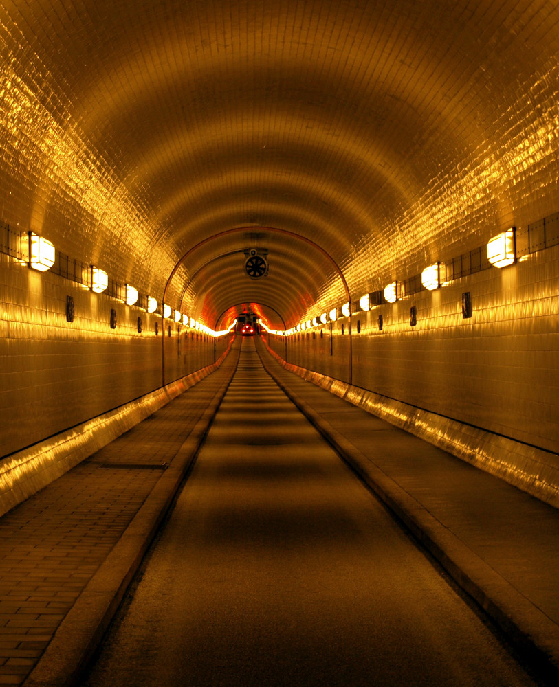 alter Elbtunnel, Hamburg