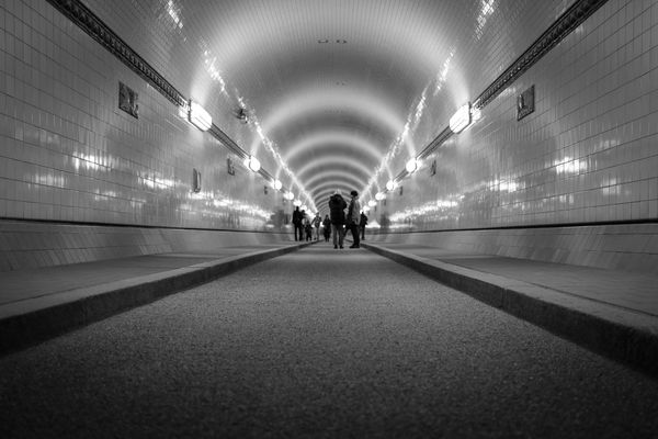 Alter Elbtunnel SchwarzWeiß