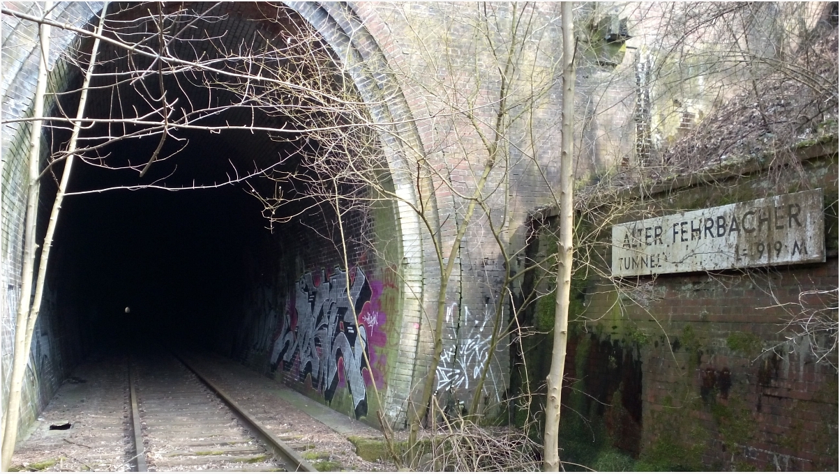 Alter Fehrbacher Tunnel L = 919 M