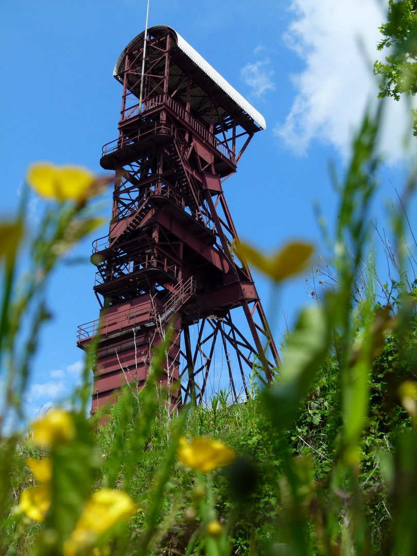 ...alter Förderturm....