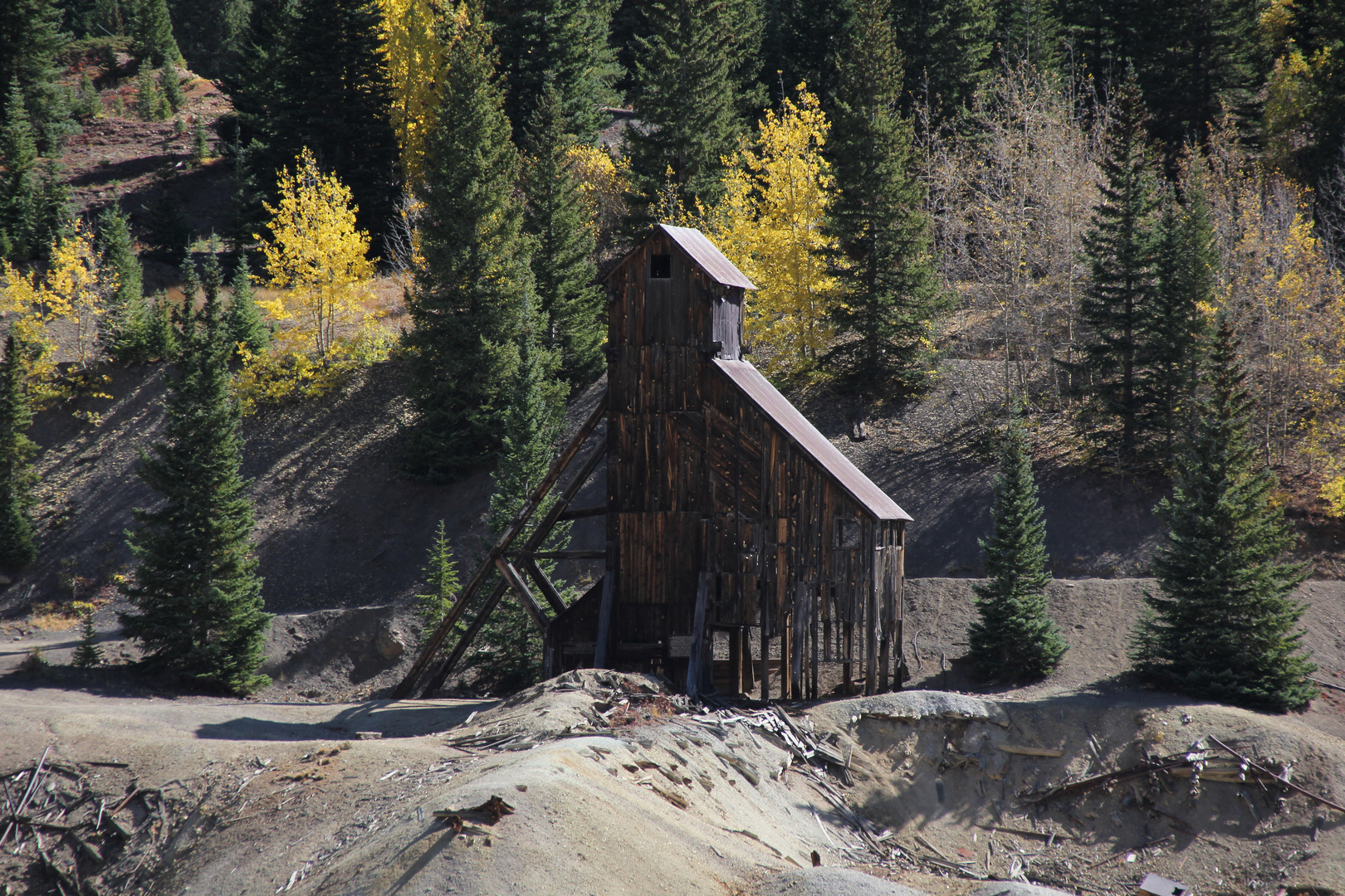 Alter Förderturm der Yankee Girl Mine...