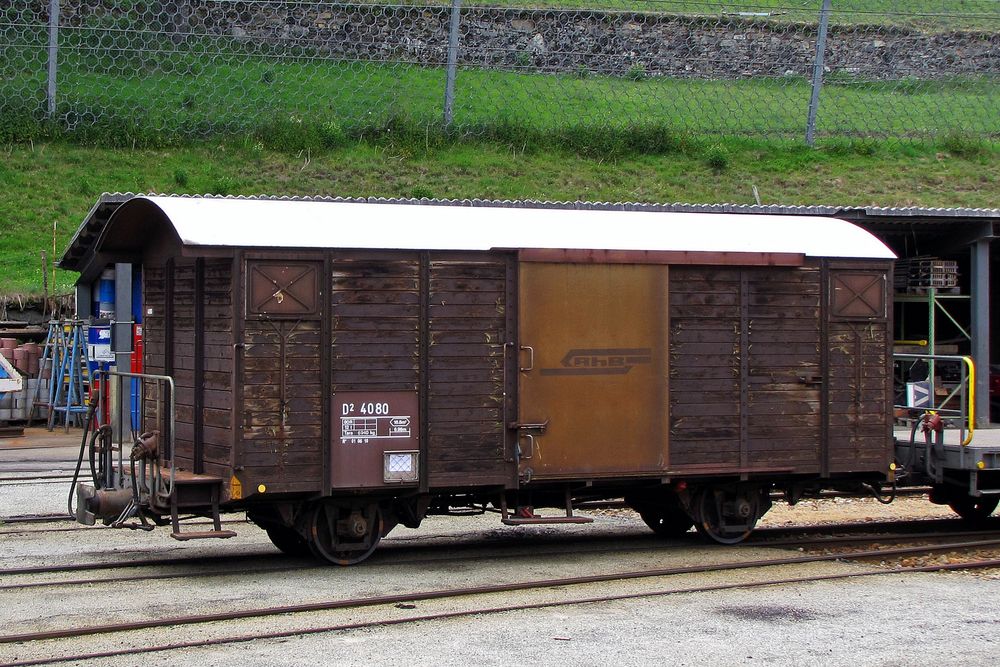 alter Güterwagen 