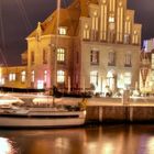 Alter Hafen in Wismar bei Nacht