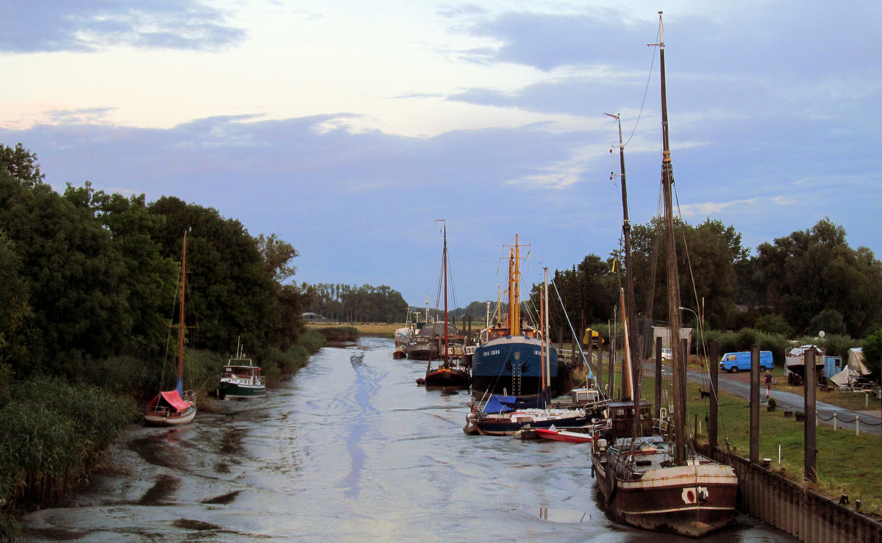 alter Hafen Wischhafen im Schlick ...